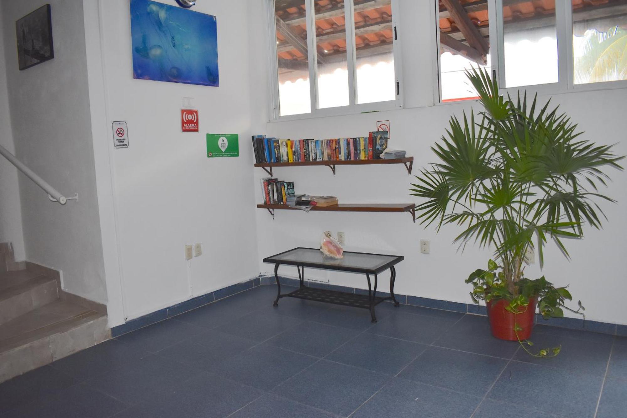 Hotel Plaza Almendros, Isla Mujeres Bagian luar foto